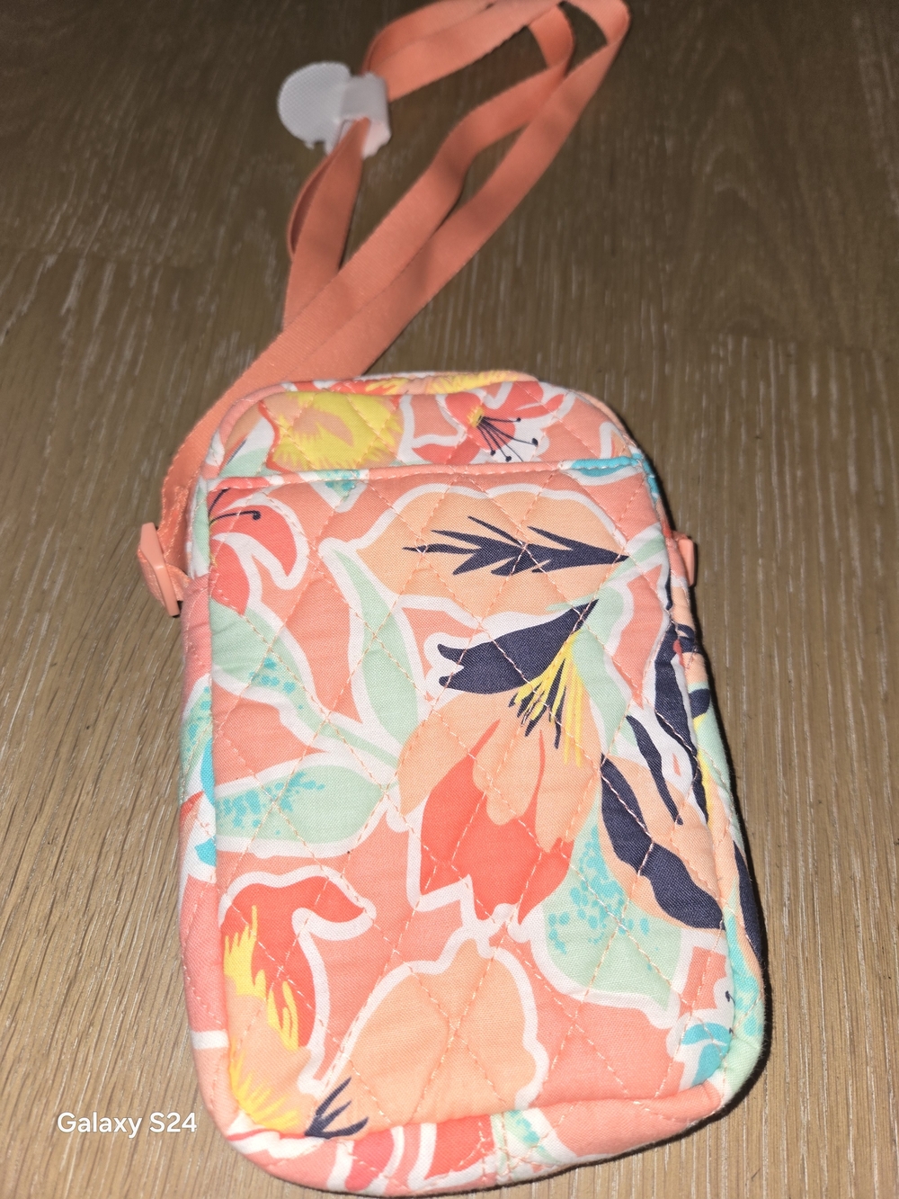 Floral Quilted Crossbody Bag - Coral Floral Vera Bradley Easy RFID Crossbody New - Picture 4 of 7